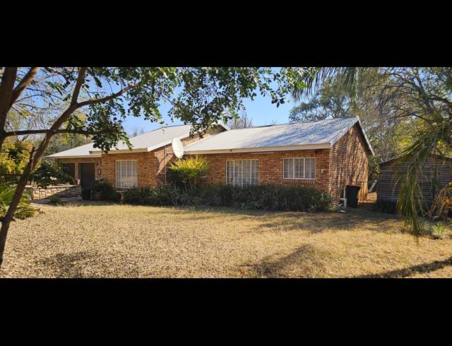 4.10HA SMALLHOLDING FOR SALE IN RENOSTERFONTEIN AH